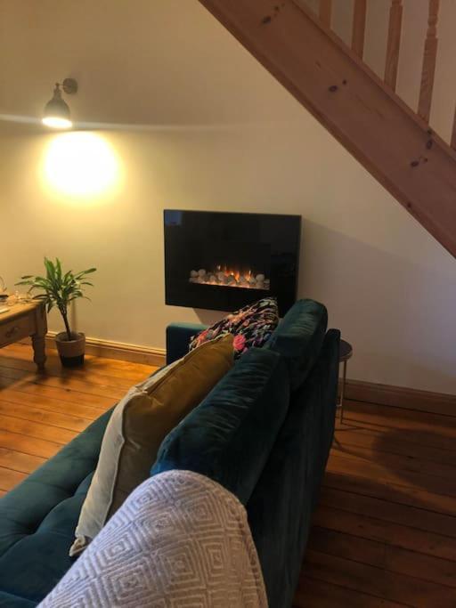 Hilltop House Is A Welcoming 2 Bedroom Property Matlock  Exterior foto
